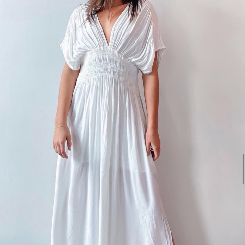 Elegant White Maxi Dress